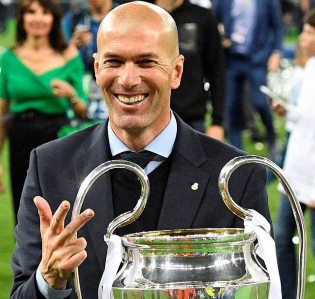 克里夫兰骑士训练开放日，今晚回应争议引欢呼，西甲在即，纪律约束更严格的简单介绍-英雄联盟